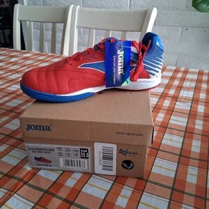 Joma Youth Size 4 Indoor Soccer Shoes